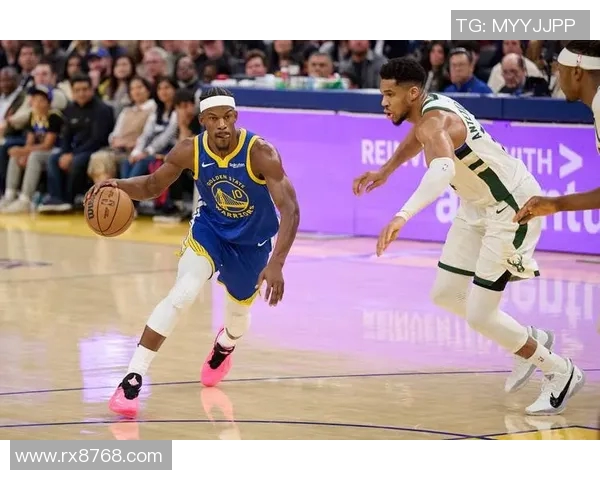 主动发声，字母哥恐留队！雄鹿有意延长交易，勇士或该认清现实了